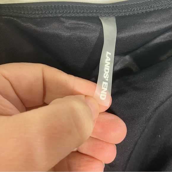 Lands’ End black Tankini top underwire size 16W DD slimming round neckline - Picture 3 of 6